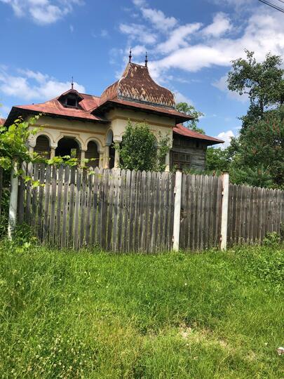 Vezi toate fotografiile acestui imobil